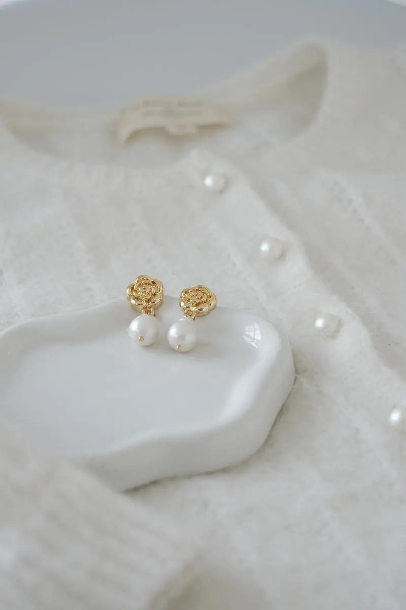 Camellia Earrings Osmoon Studio