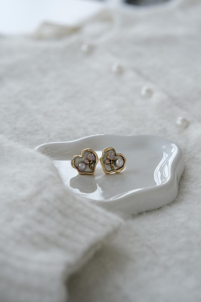 Aimée Earrings